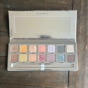 Sigma Beauty Cool Neutrals Eyeshadow Palette - Brown, Tan, Cream, White